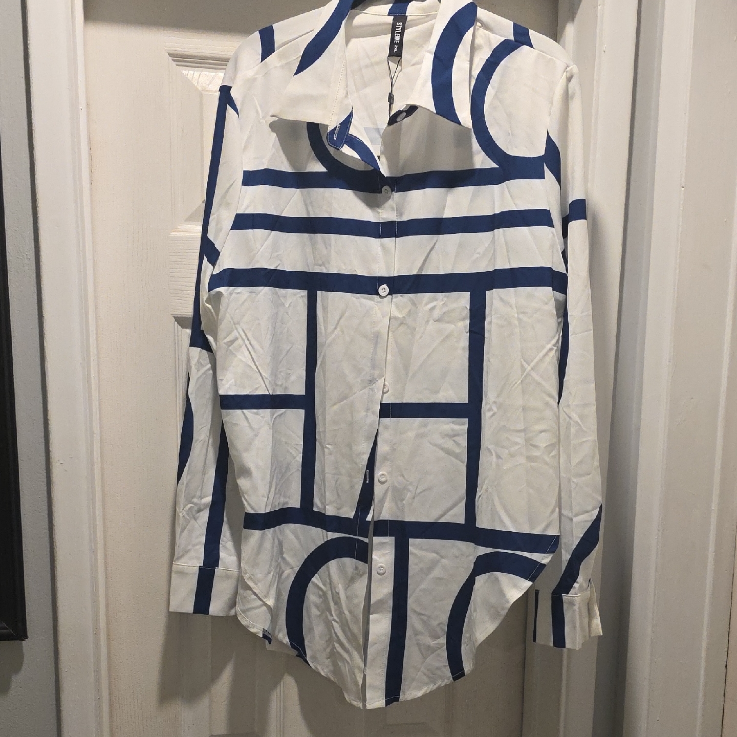 Stylewe Blue And White Graphic Button Down Shirt
